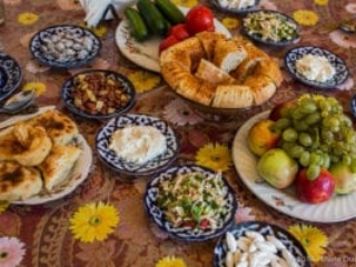 Samarkand, lunchtime