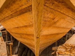 Sur, dhow manufacture