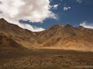 Road from Murghab to Karakul lake