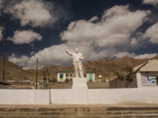 Statue in Murghab...I think I recognise him :-)