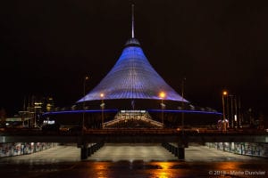 Astana, Khan Shatyr entertainment center