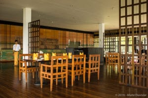 Geoffrey Bawa's Kandalama hotel