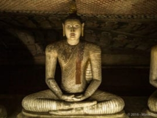 Dambulla cave temple