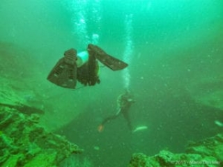 Coron bay, WW2 shipwreck scuba diving